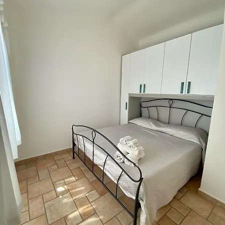 Bados Mare Apartman *